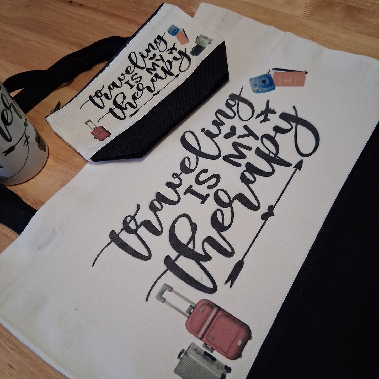 Traveling Is My Therapy Gift Set
