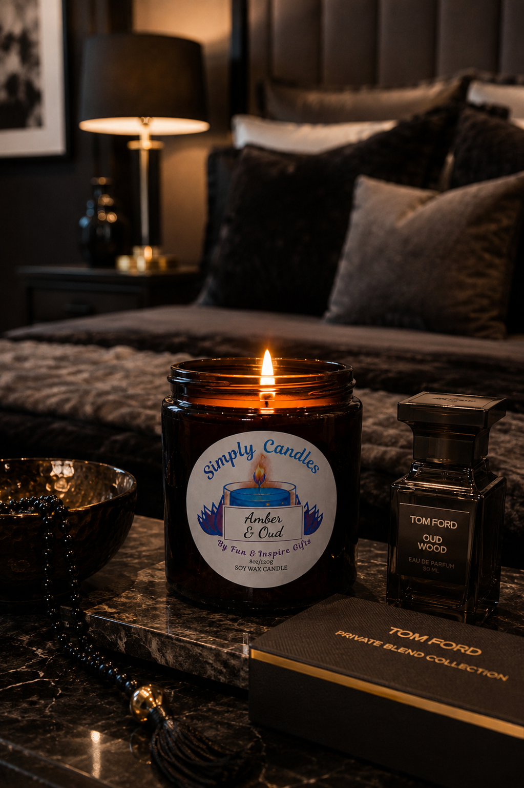 Amber & Oud Scented Candle